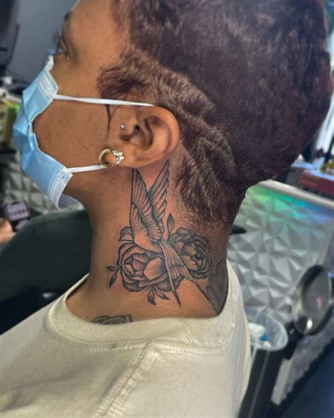 sexiest neck tattoos|cool neck tattoos for women.